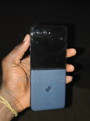 Motorola Razr 2024 256 GB
