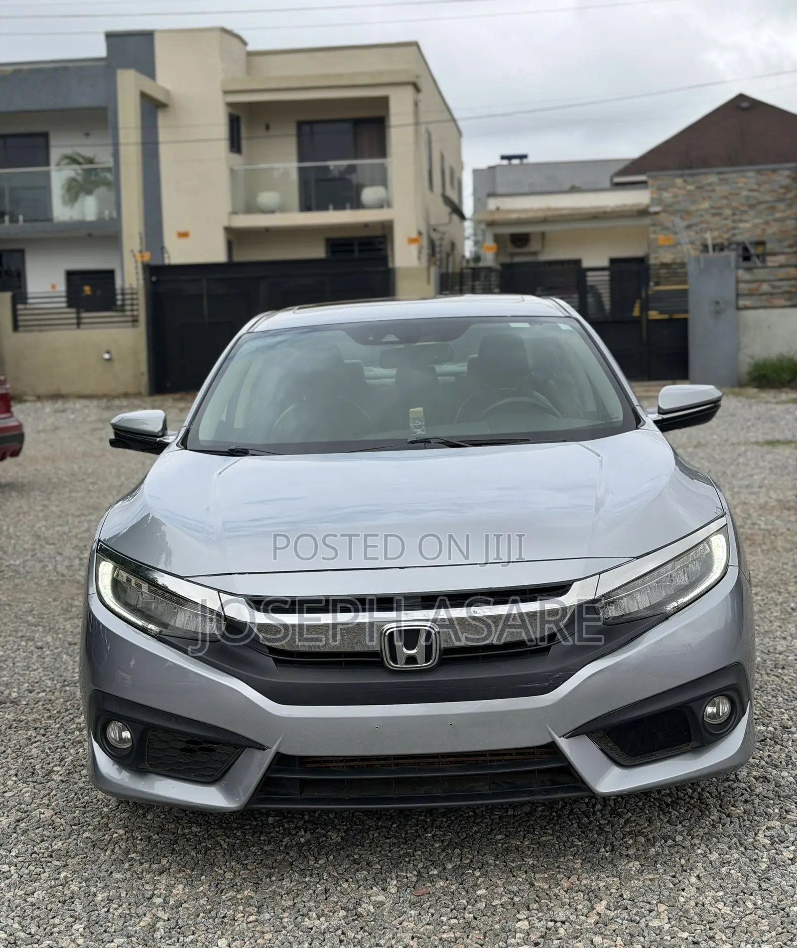 Honda CR-V Touring 4dr SUV (1.5L 4cyl CVT) 2017