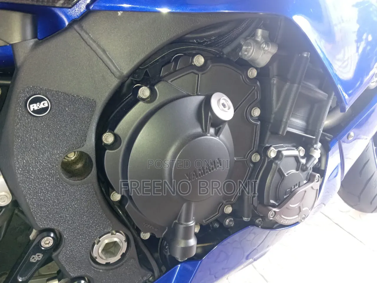 Yamaha R1 2025 Blue