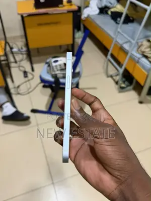 Apple iPhone 12 64 GB White