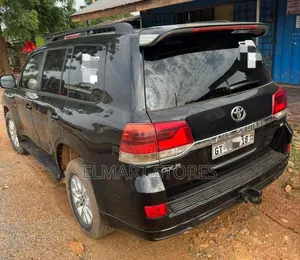 Toyota Land Cruiser 2017 Black