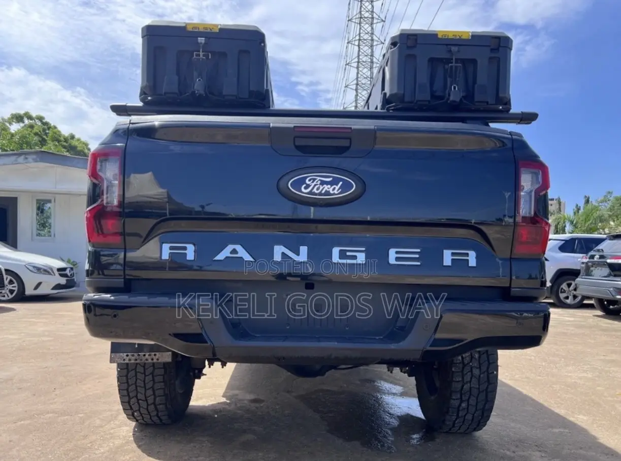 Ford Ranger Raptor 4WD SuperCrew 5' Box 2025 Black
