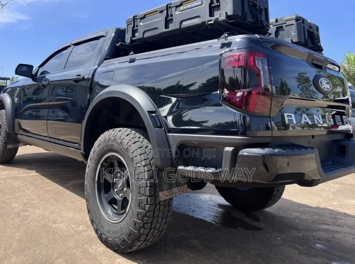 Ford Ranger Raptor 4WD SuperCrew 5' Box 2025 Black