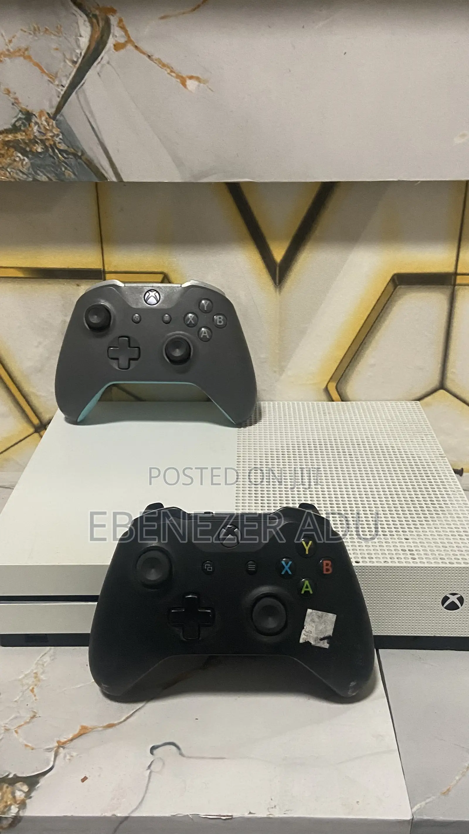 Xbox One S 1tb Bundle – 17 Installed Games, Controller Included