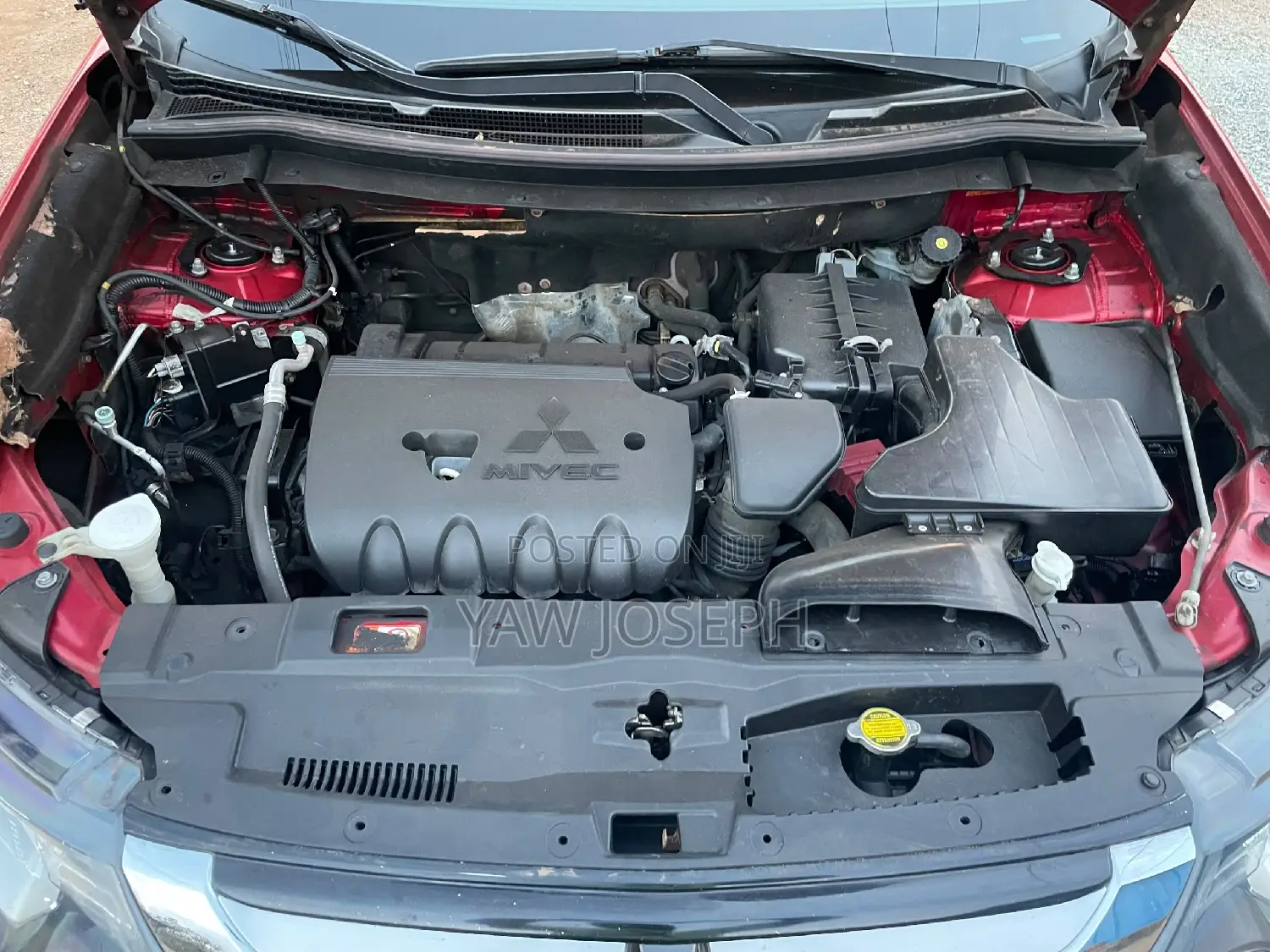 Mitsubishi Outlander 2016 Red