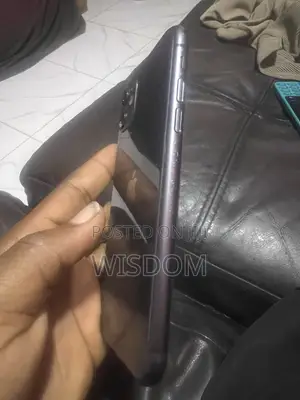 Apple iPhone 11 64 GB Black