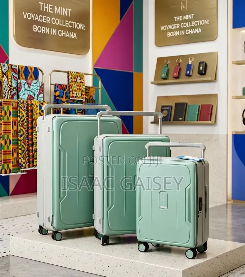 Premium Lightweight Luxurious Executive Luggage With Cup Holder