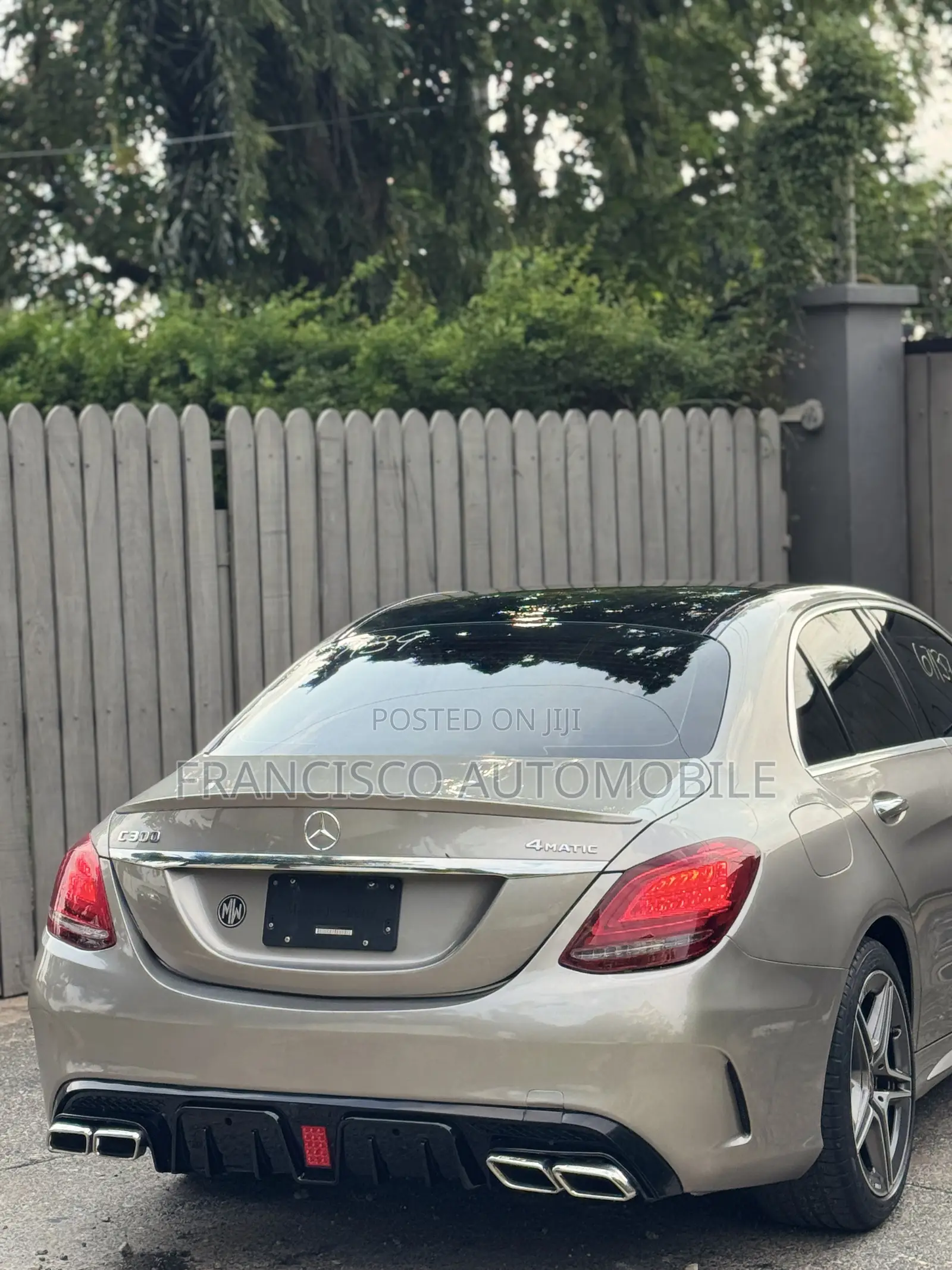 Mercedes-Benz C300 2020 Gold