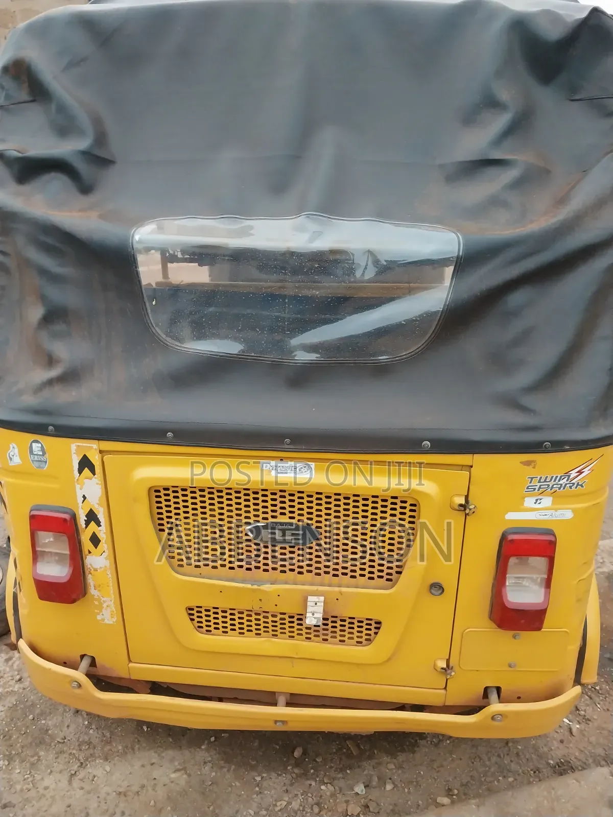 Bajaj RE 2025