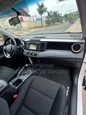 Toyota RAV4 2017 White