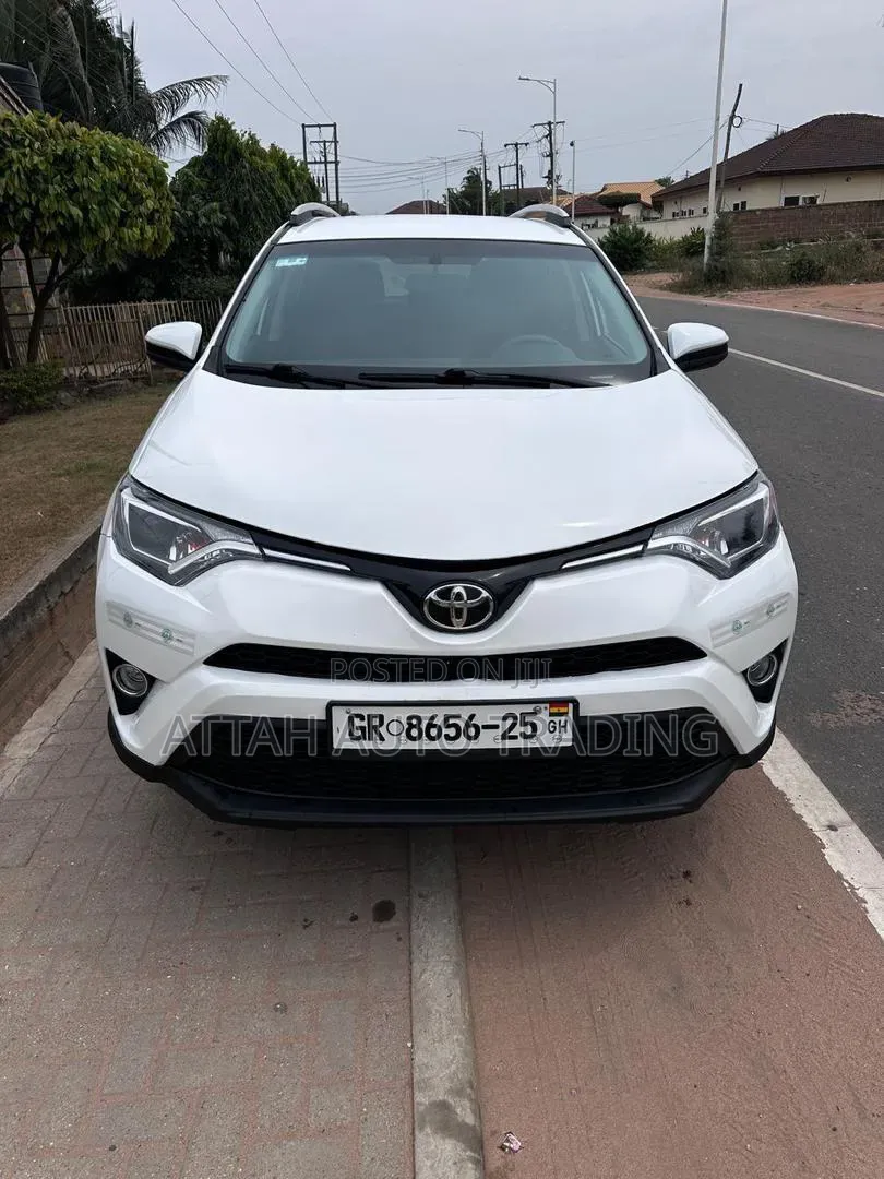 Toyota RAV4 2017 White