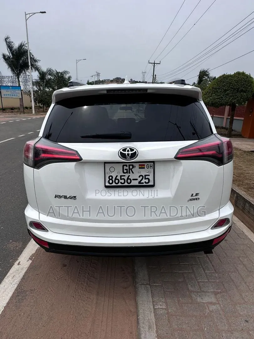 Toyota RAV4 2017 White