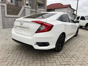 Honda Civic 2016 White