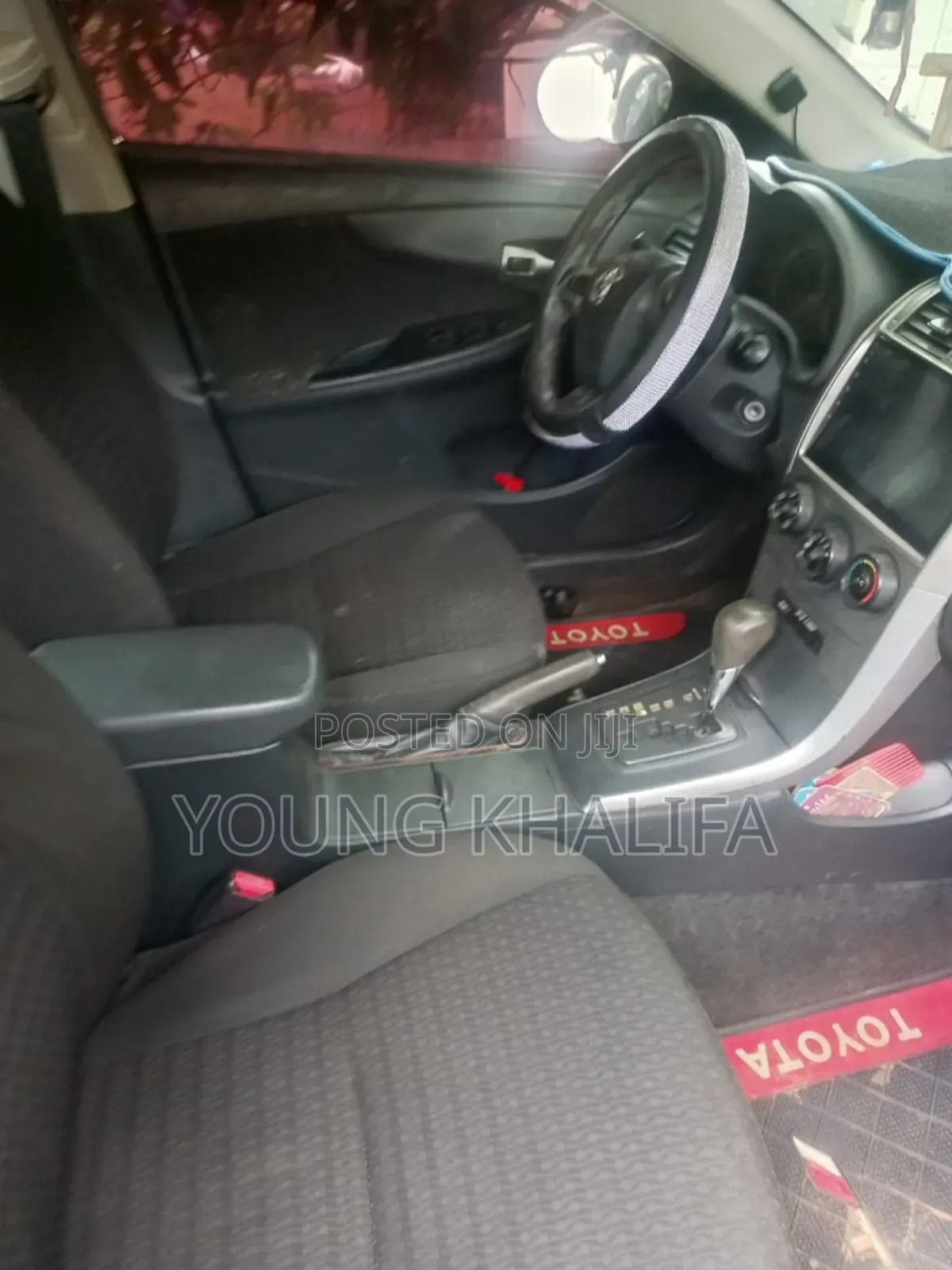 Toyota Corolla 2010 Silver