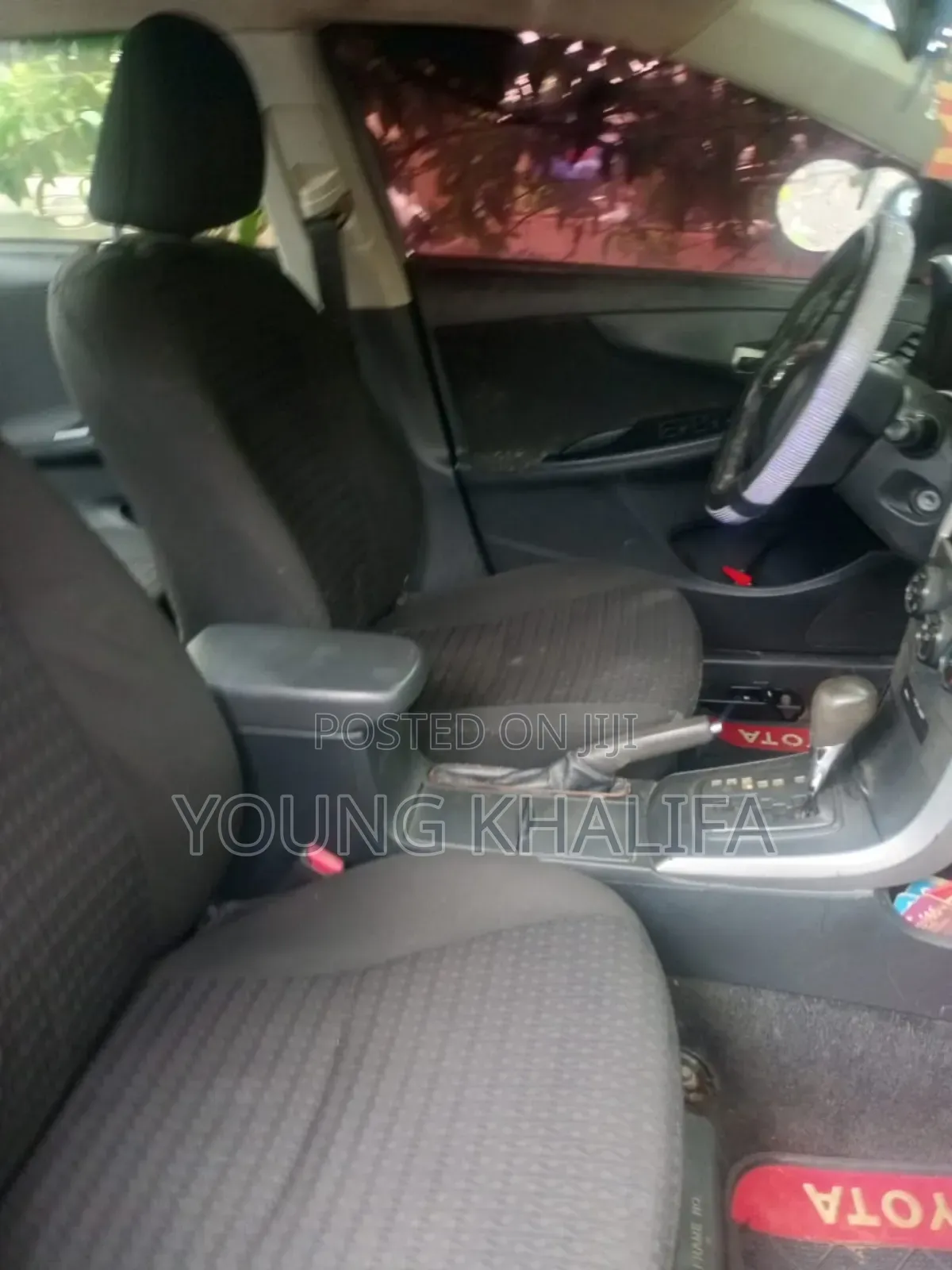 Toyota Corolla 2010 Silver