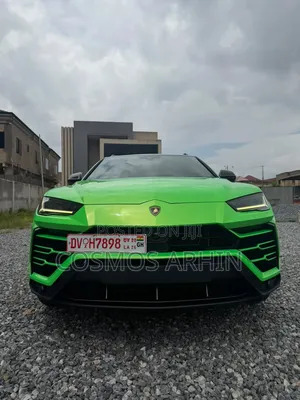 Lamborghini Urus 2021 Green