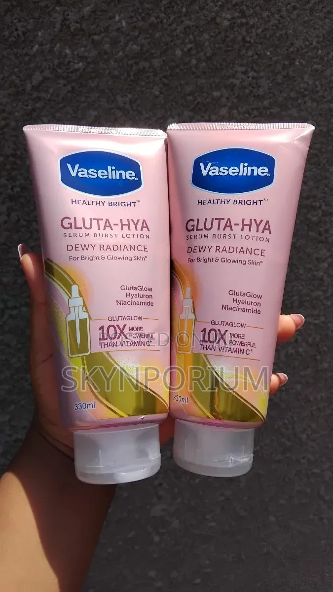 Vaseline Gluta Hya Dewy Radiance Lotion