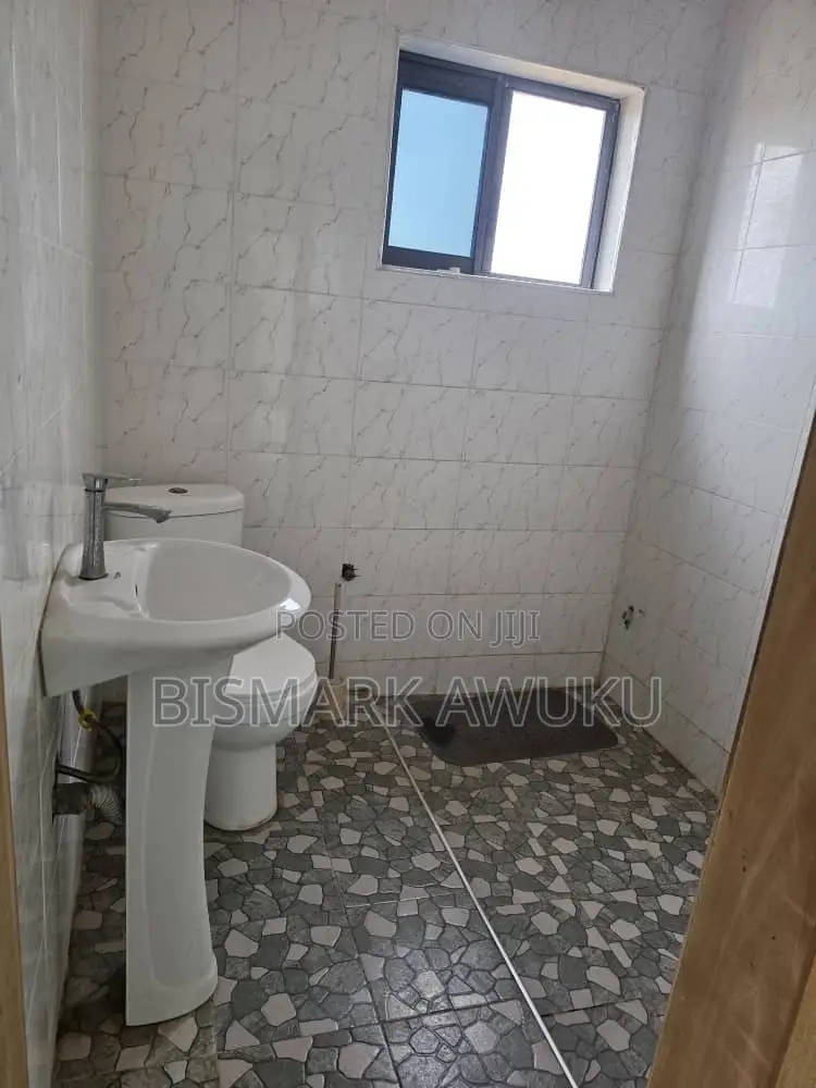 2bdrm Apartment in East Legon for rent