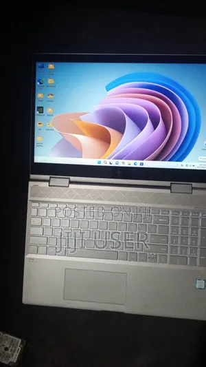 Laptop HP Envy x360 Convertible 15 es2xx 16GB Intel Core i7 SSD 512GB
