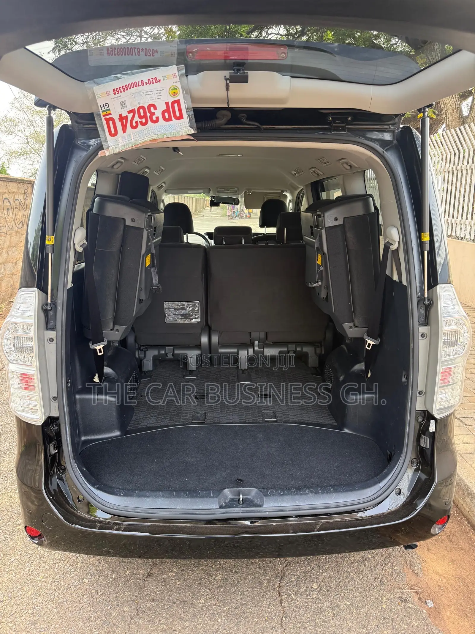 Toyota Voxy 2012 Black