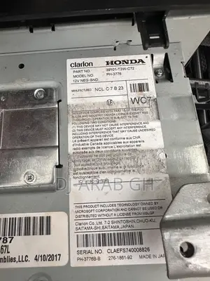 Honda Cr-v/Civic 2016-2018 Factory Radio With Rear Monitor - Clarion