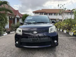 Toyota Sienta 2011 Matt Black