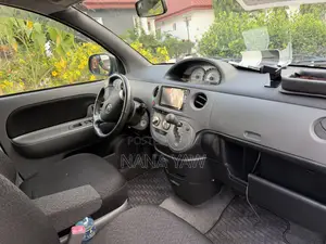 Toyota Sienta 2011 Matt Black