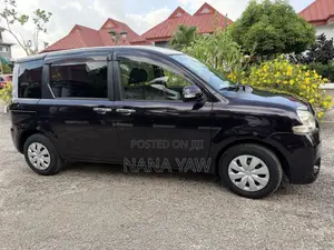 Toyota Sienta 2011 Matt Black