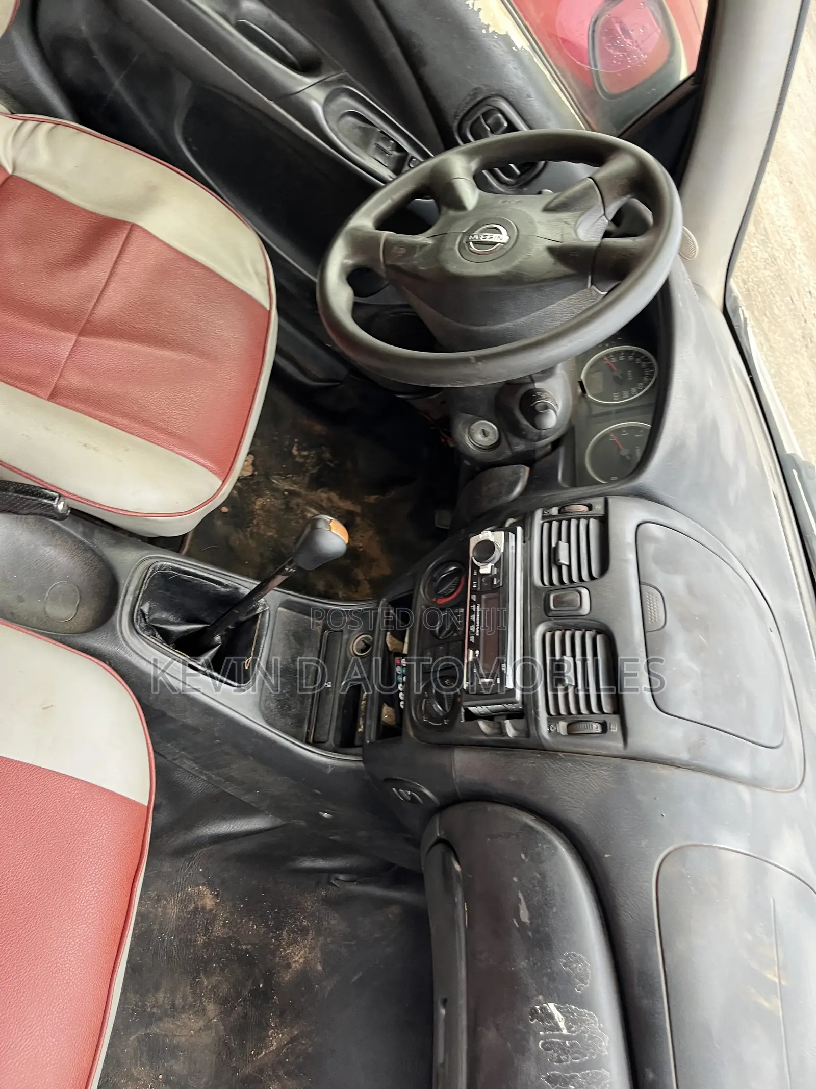 Nissan Almera Tino 2004 Silver