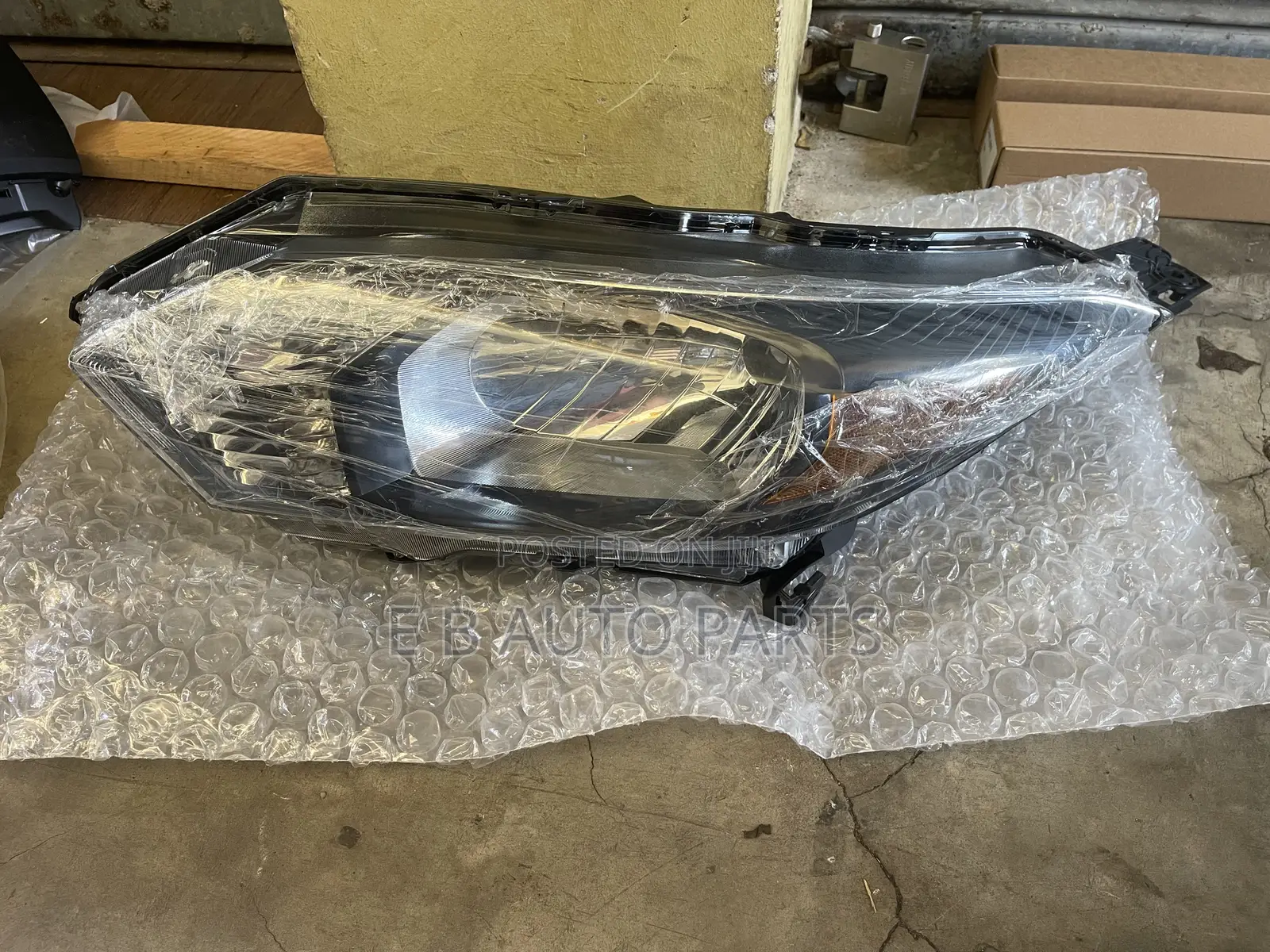 HRV 2017 Headlight Driver Side