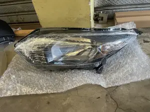HRV 2017 Headlight Driver Side