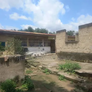 3bdrm House in Brother K Estate, Kumasi Metropolitan for sale