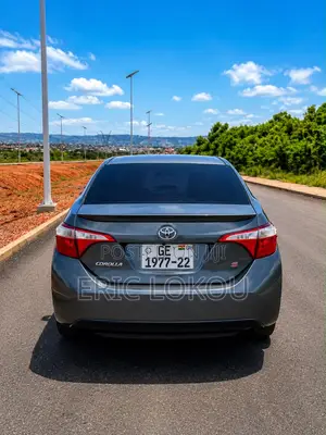 Toyota Corolla 2016 Black