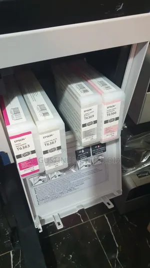 Epson 9890 Large Format
