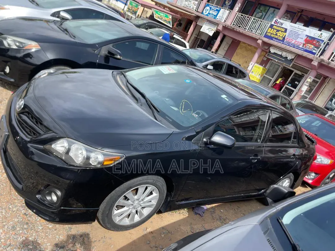 Toyota Corolla 2013 Blue