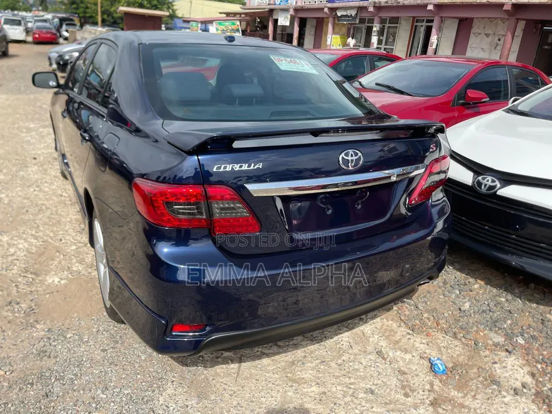 Toyota Corolla 2013 Blue