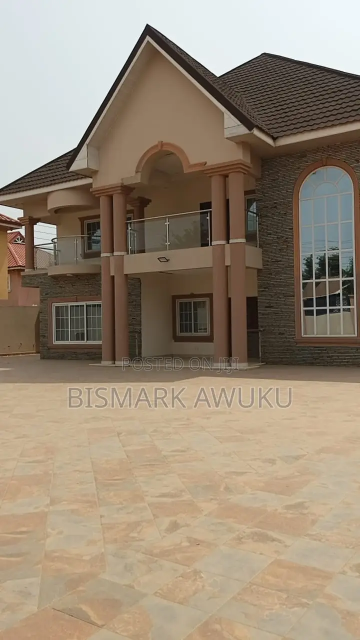 6bdrm House in East Legon for rent