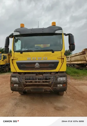 Howo Tipper Truck Trailer 2005 Yellow