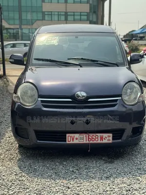 Toyota Sienta 2013 Matt Black