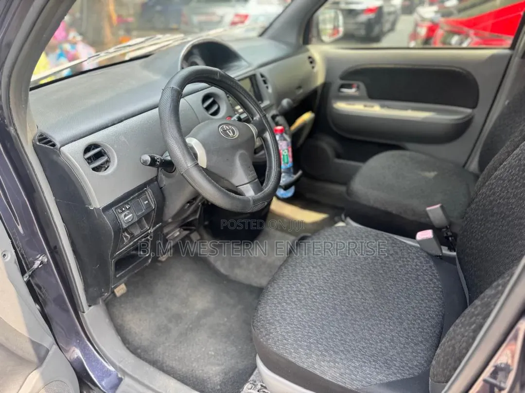 Toyota Sienta 2013 Matt Black