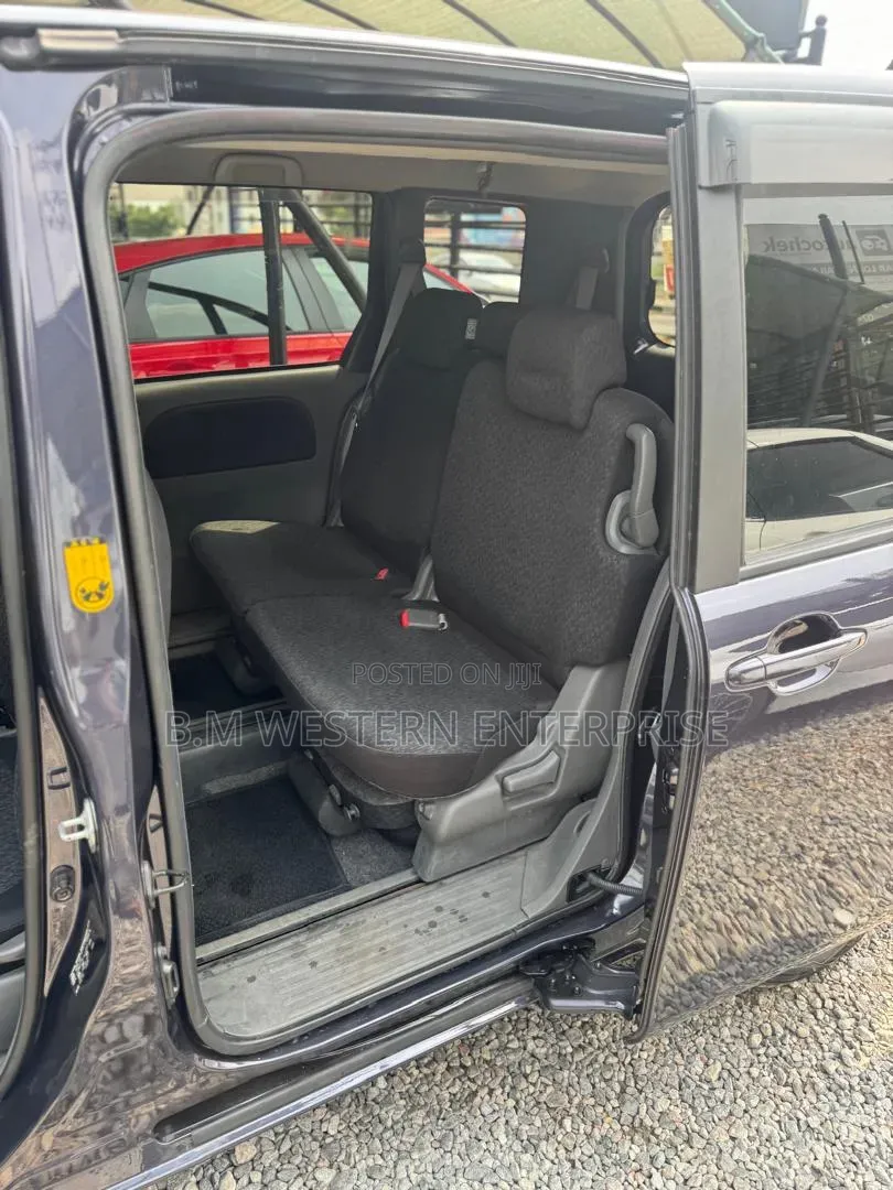 Toyota Sienta 2013 Matt Black