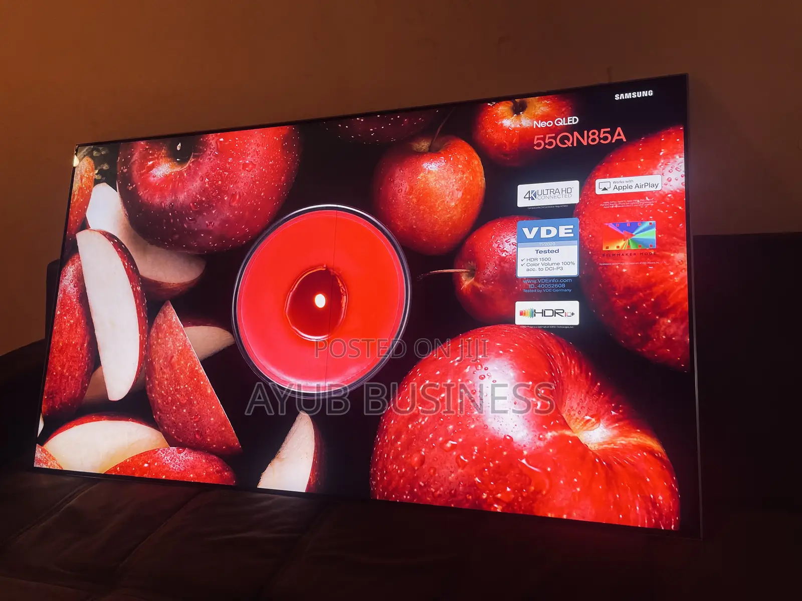 Samsung 55” Qled Smart Tv –Excellent Condition