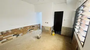 Studio Apartment in Lake Side Estate for rent