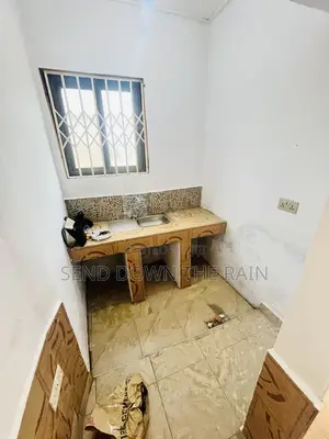Studio Apartment in Lake Side Estate for rent