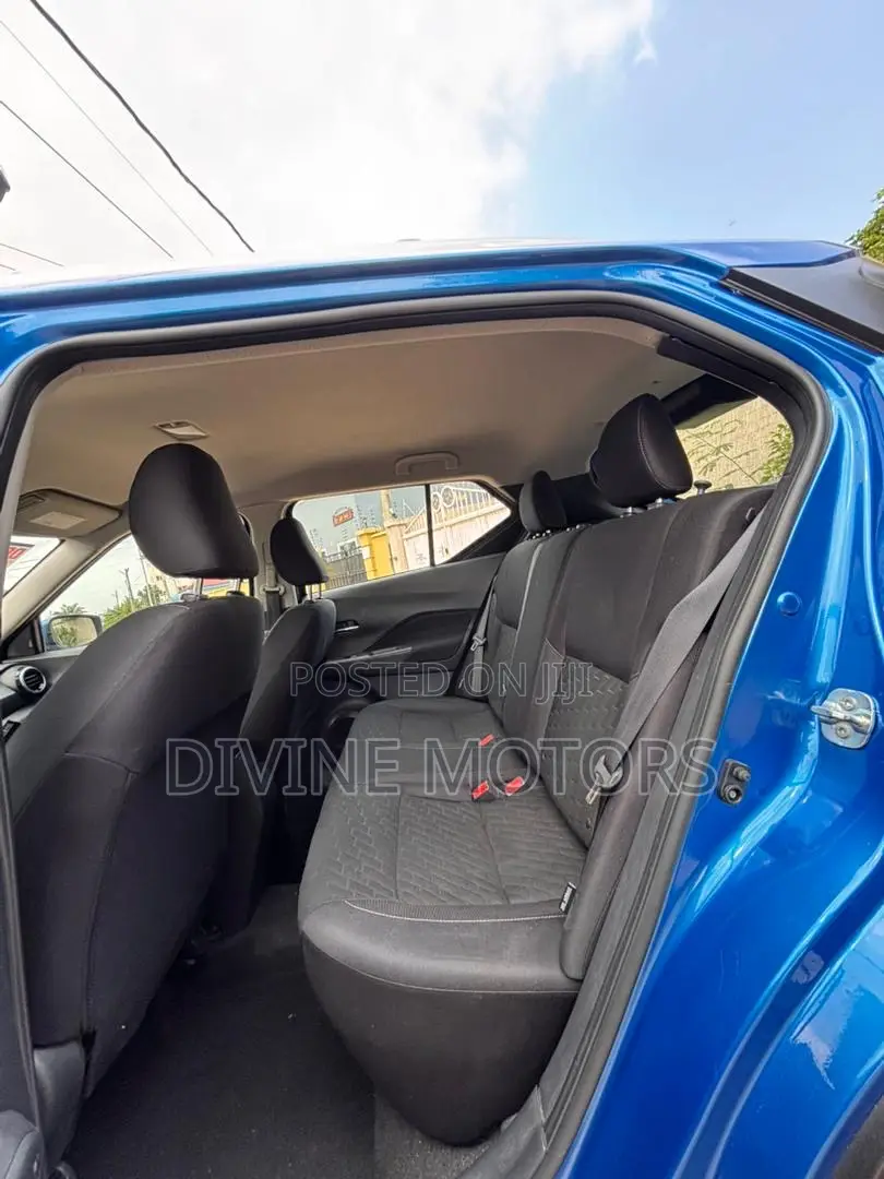 Nissan Kicks SV 2023 Blue