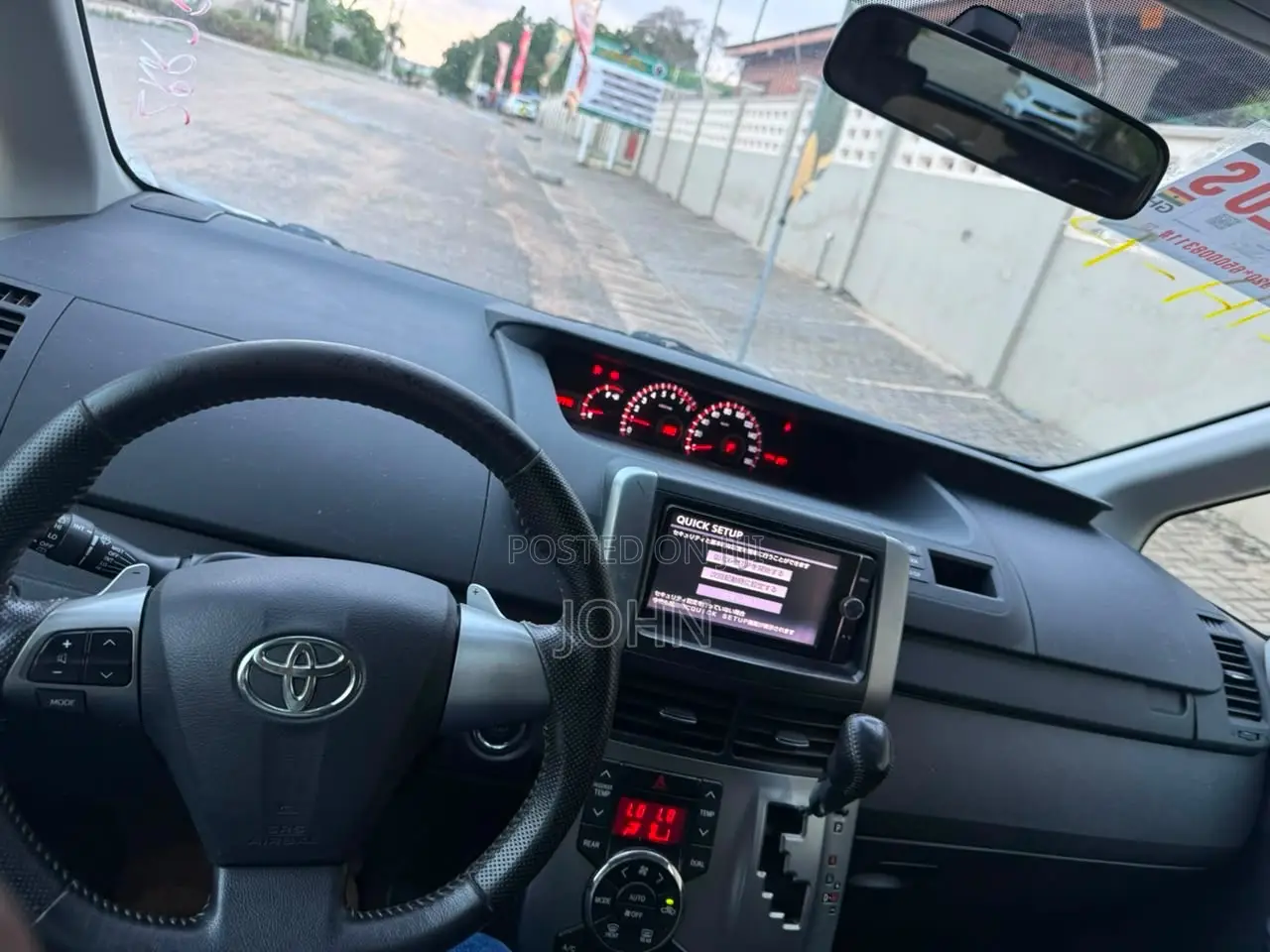 Toyota Voxy X L Edition 4WD 8-Seater 2013 Black