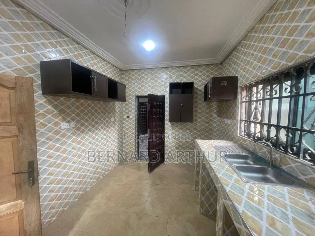 4bdrm Duplex in Bernard Agency, Pokuase for rent