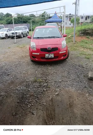 Toyota Yaris 2010 Red