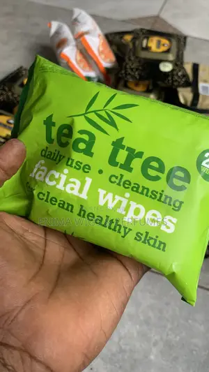 Collagen and Tea Tree Facial Wipe