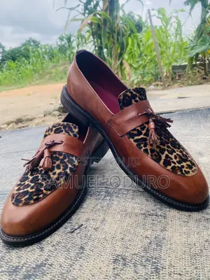 Gee Orinal Shoes